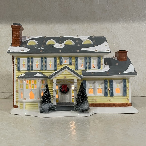 DEPT. 56 National Lampoon’s Christmas Vacation “Griswold Holiday House” - NIB - Picture 6 of 14